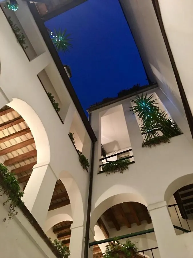 Rubra Apartments Parma